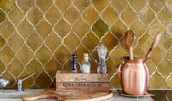 Плитка на кухонный фартук: нюансы и ошибки