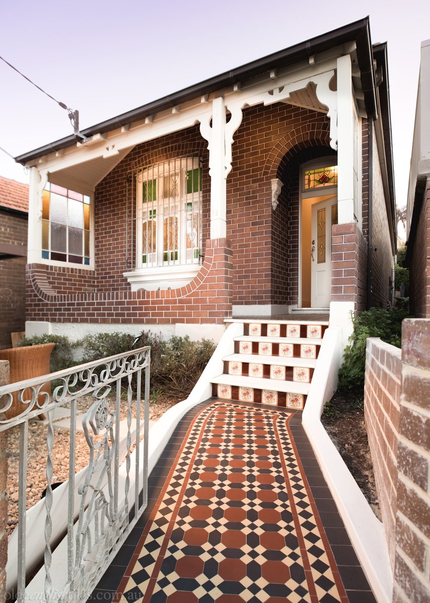heritage_tiles_and_tuck_pointed_home_4_897cc35b-39db-47c3-9689-af632bac0320_1200x1200.jpg