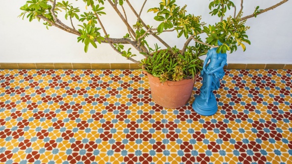 Эталон. Испанская облицовочная плитка для пола и стен