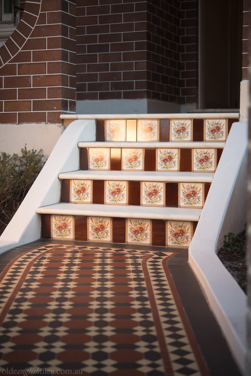 heritage_tiles_and_tuck_pointed_home_2_1200x1200.jpg