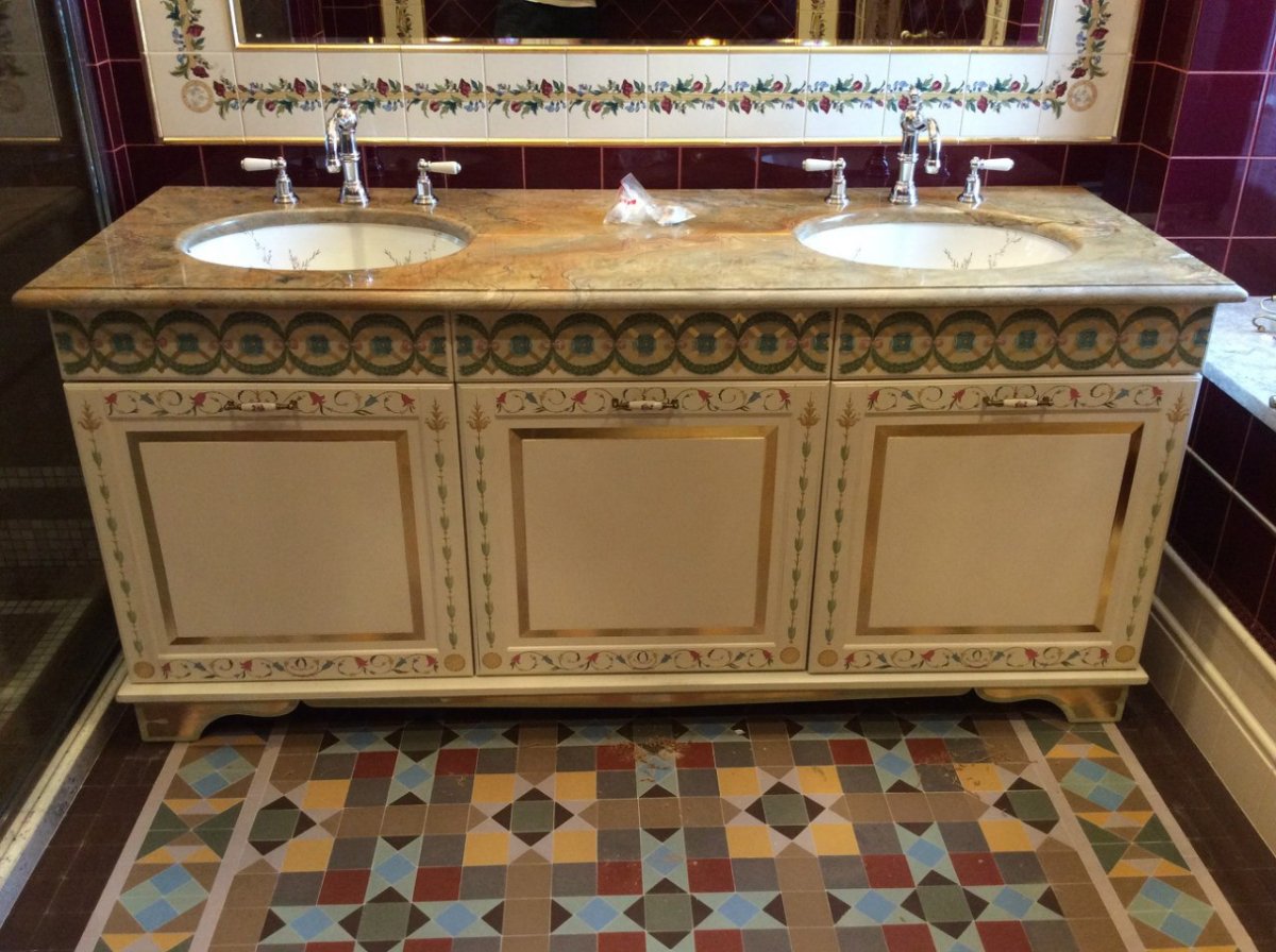 Интерьер в Викторианском стиле с метлахской плиткой